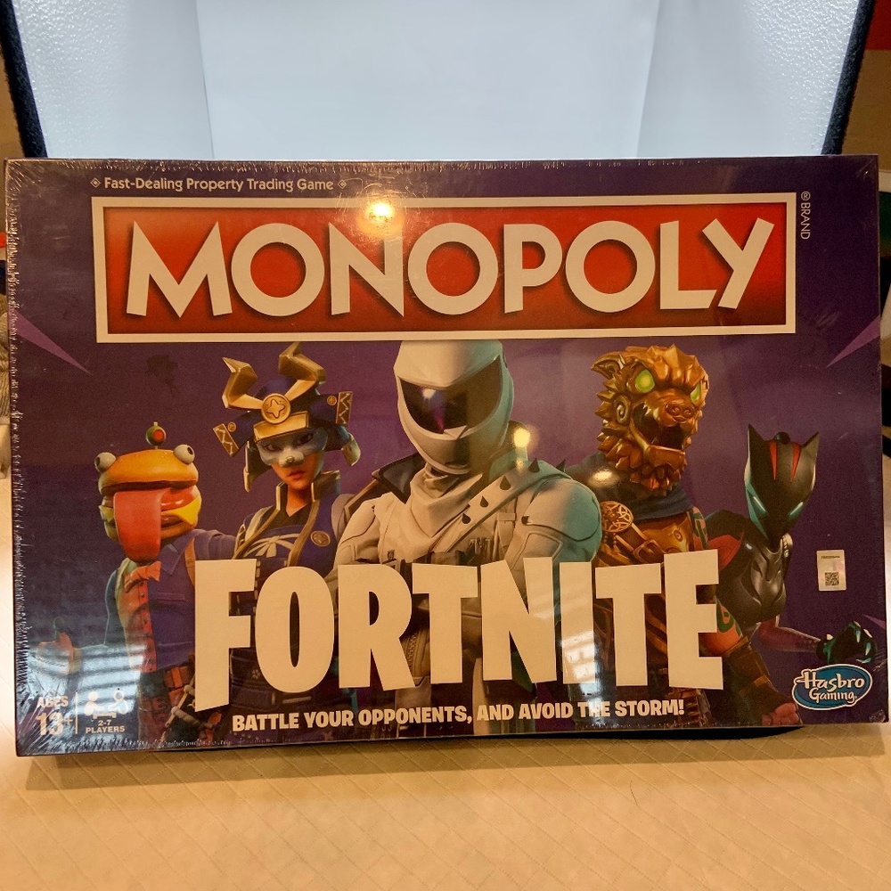 Monopoly Fortnite Edition Hasbro Gaming Board Game 13+ SEALED